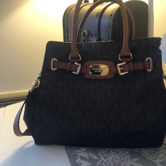 Michael Kors beautiful bag